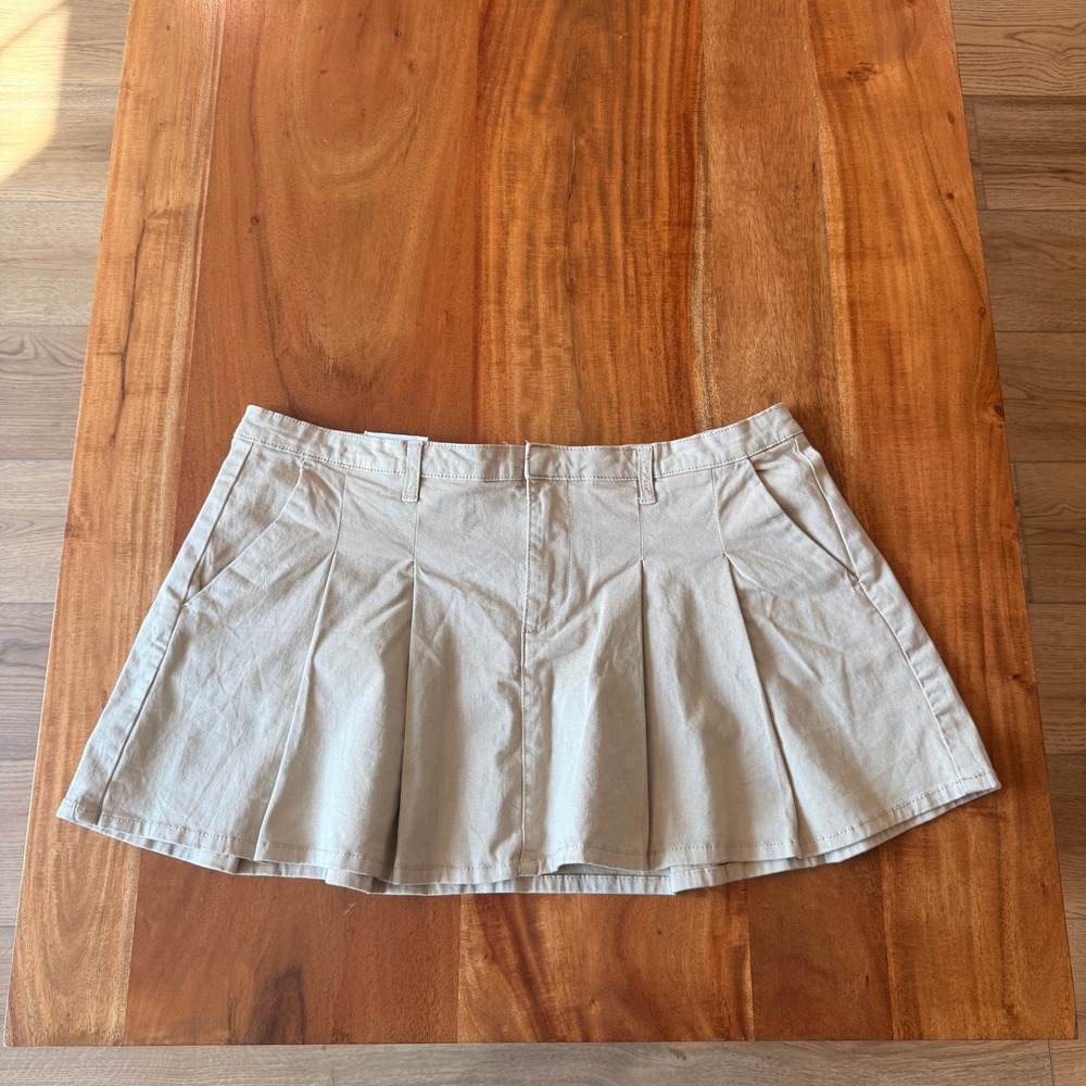 Cotton On Women's Khaki Micro Mini Pleated Skirt Size 14 NWT